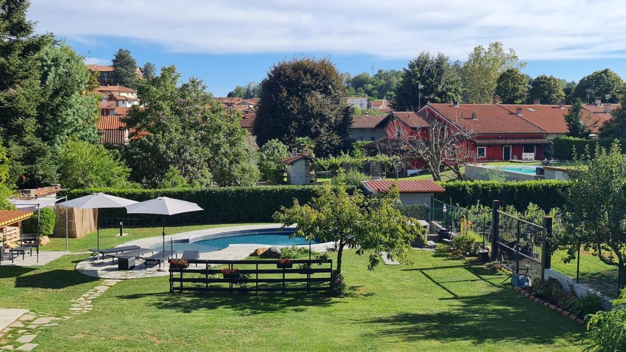 La Tana Dei Corgi Bed & Breakfast Moncrivello Exterior photo