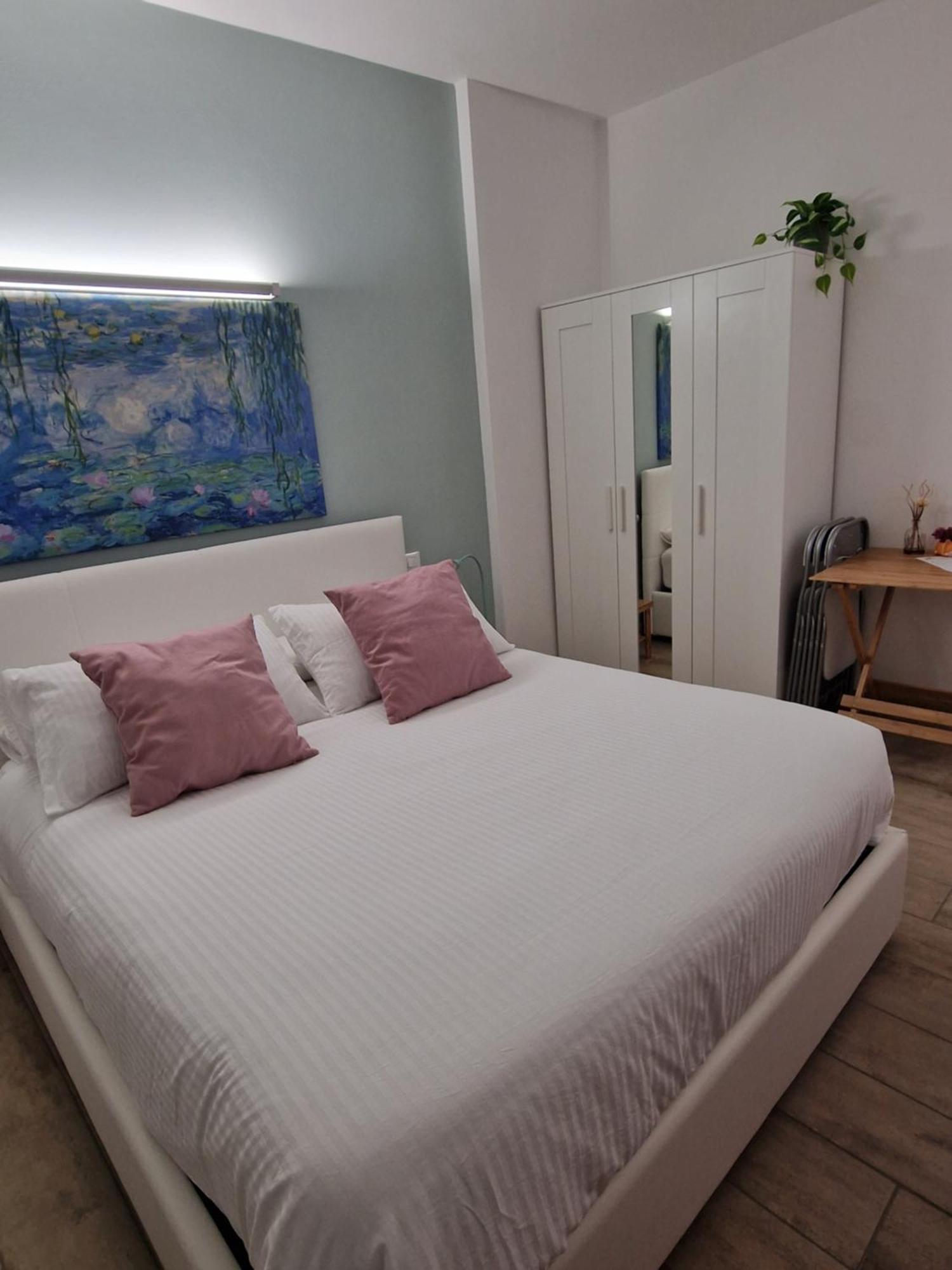 La Tana Dei Corgi Bed & Breakfast Moncrivello Room photo