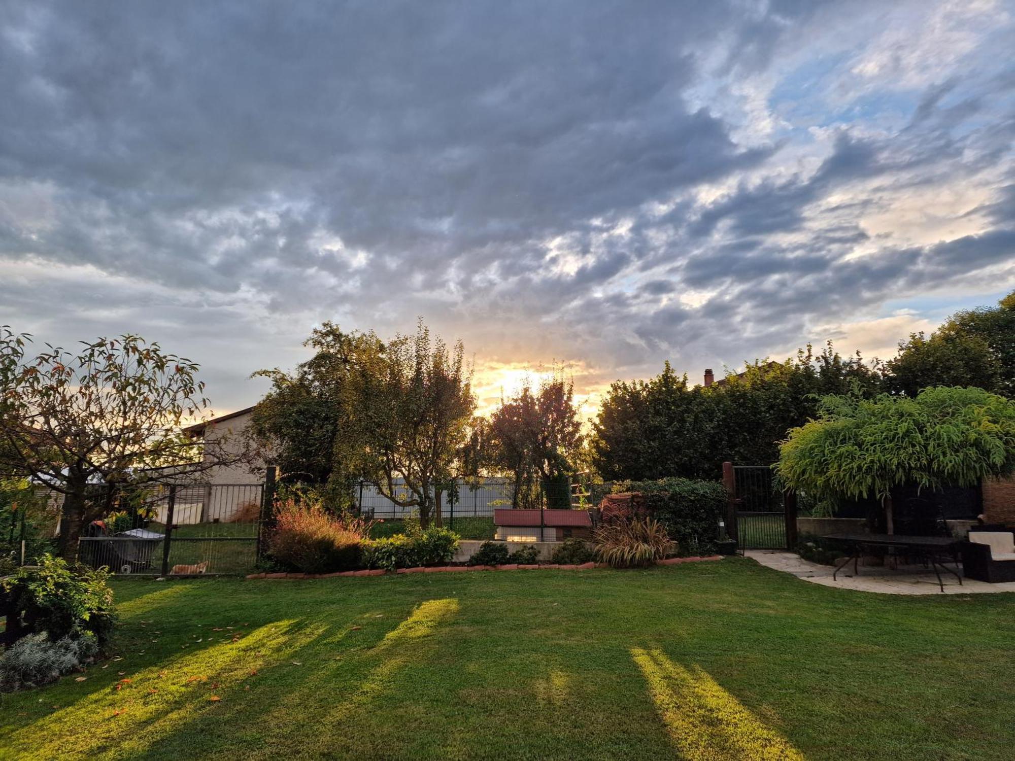 La Tana Dei Corgi Bed & Breakfast Moncrivello Exterior photo